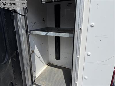 2019 Ford E-Series Van E-450 14' Utility   - Photo 10 - Mount Joy, PA 17552