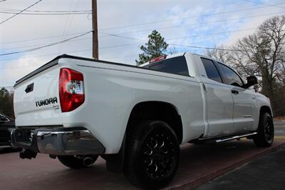 2018 Toyota Tundra SR5   - Photo 15 - Lexington, SC 29073