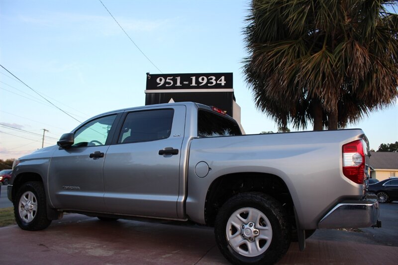 2018 Toyota Tundra SR5 CREW MAX - Photo 14 - Lexington, SC 29073