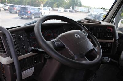 2005 Volvo VN VNL   - Photo 16 - Lexington, SC 29073