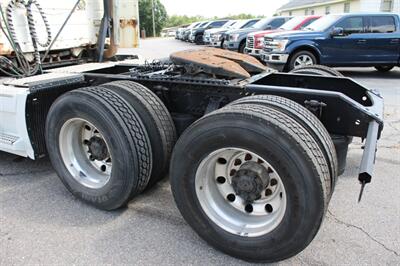2005 Volvo VN VNL   - Photo 13 - Lexington, SC 29073