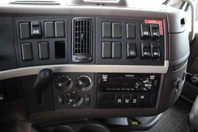 2005 Volvo VN VNL   - Photo 23 - Lexington, SC 29073