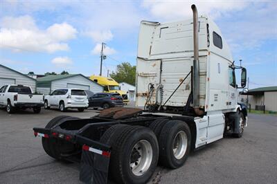 2005 Volvo VN VNL   - Photo 9 - Lexington, SC 29073