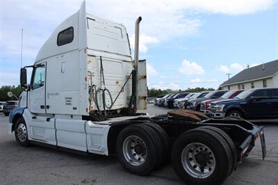 2005 Volvo VN VNL   - Photo 6 - Lexington, SC 29073