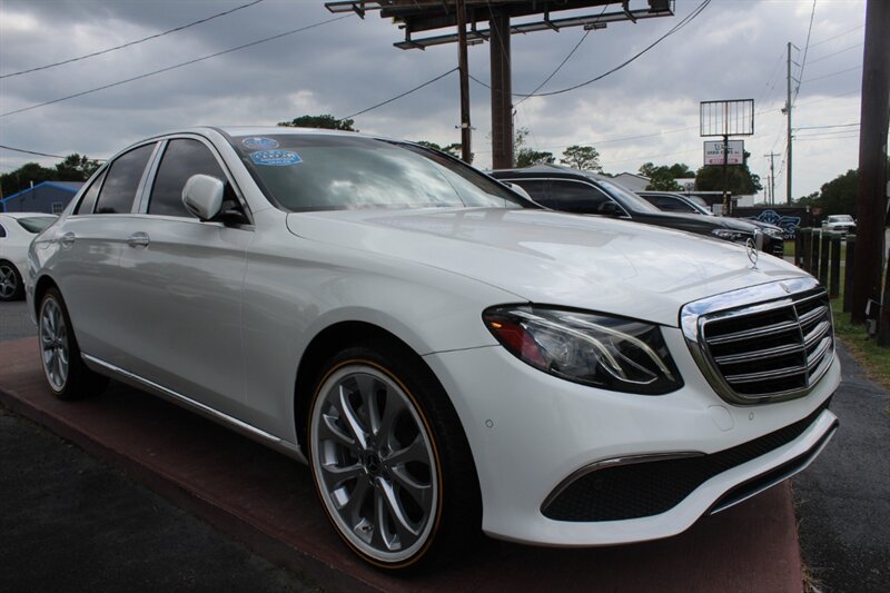 2018 Mercedes-Benz E 300 4MATIC - Photo 6 - Lexington, SC 29073