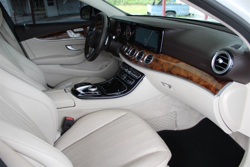2018 Mercedes-Benz E 300 4MATIC - Photo 30 - Lexington, SC 29073