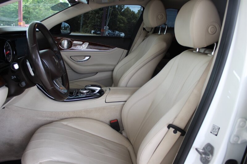 2018 Mercedes-Benz E 300 4MATIC - Photo 16 - Lexington, SC 29073