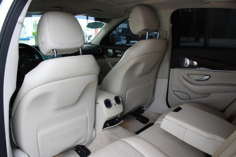 2018 Mercedes-Benz E 300 4MATIC - Photo 20 - Lexington, SC 29073