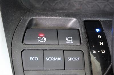 2020 Toyota RAV4 XLE   - Photo 34 - Lexington, SC 29073
