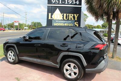 2020 Toyota RAV4 XLE   - Photo 5 - Lexington, SC 29073