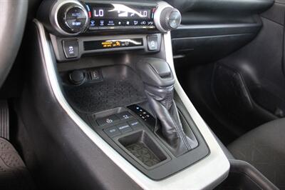 2020 Toyota RAV4 XLE   - Photo 32 - Lexington, SC 29073