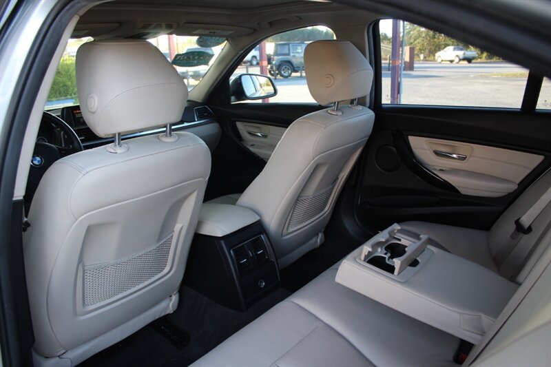 2018 BMW 320i - Photo 17 - Lexington, SC 29073