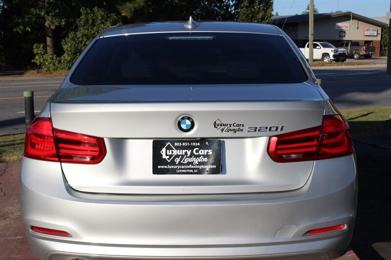 2018 BMW 320i - Photo 9 - Lexington, SC 29073