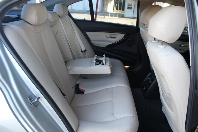 2018 BMW 320i - Photo 23 - Lexington, SC 29073
