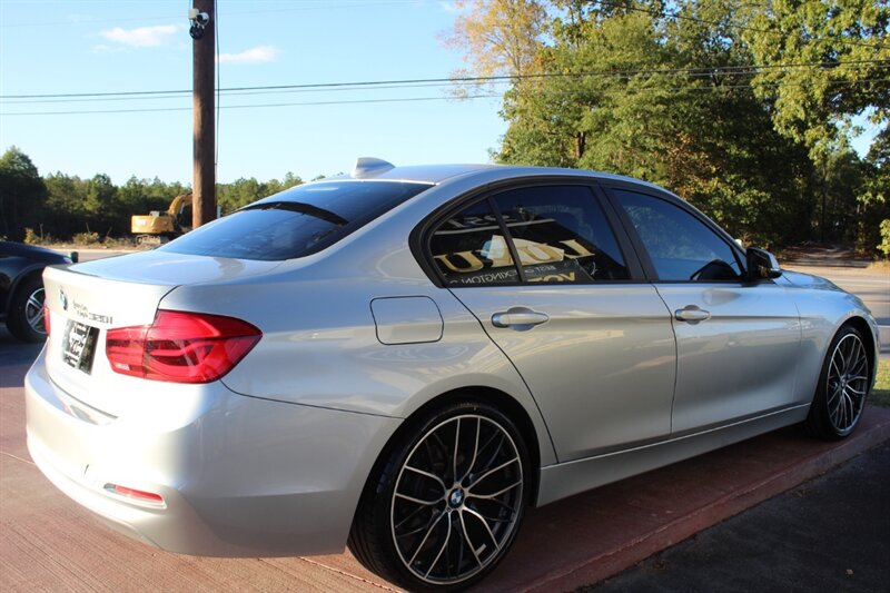 2018 BMW 320i - Photo 10 - Lexington, SC 29073