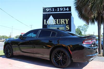 2018 Dodge Charger SXT Plus   - Photo 10 - Lexington, SC 29073