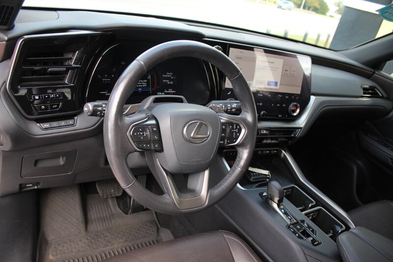 2025 Lexus TX 350 - Photo 19 - Lexington, SC 29073