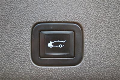 2022 GMC Yukon XL Denali   - Photo 27 - Lexington, SC 29073