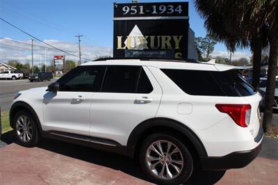 2021 Ford Explorer XLT   - Photo 5 - Lexington, SC 29073