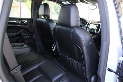 2016 Porsche Cayenne   - Photo 29 - Lexington, SC 29073