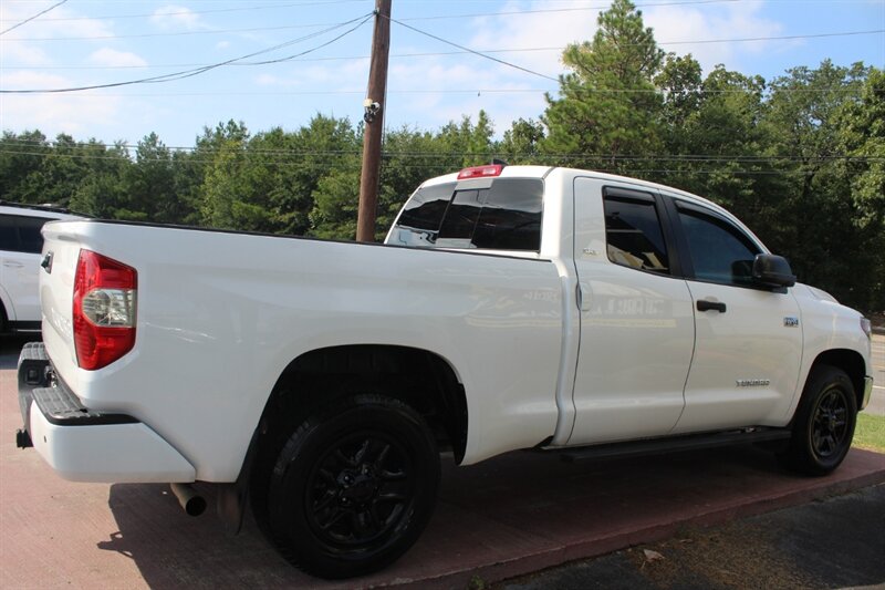 2021 Toyota Tundra SR5 - Photo 16 - Lexington, SC 29073