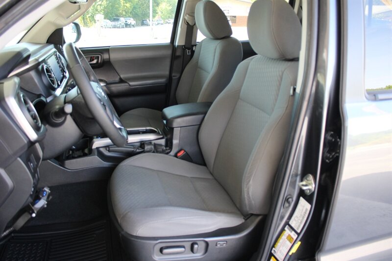 2020 Toyota Tacoma SR5 V6 - Photo 18 - Lexington, SC 29073