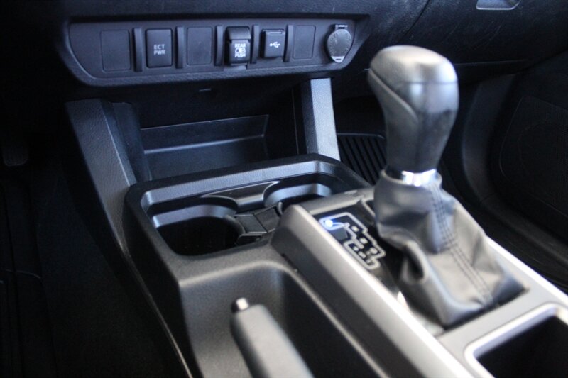 2020 Toyota Tacoma SR5 V6 - Photo 32 - Lexington, SC 29073