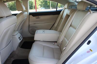 2015 Lexus ES 350   - Photo 15 - Lexington, SC 29073