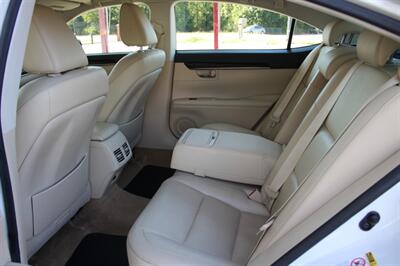 2015 Lexus ES 350   - Photo 16 - Lexington, SC 29073