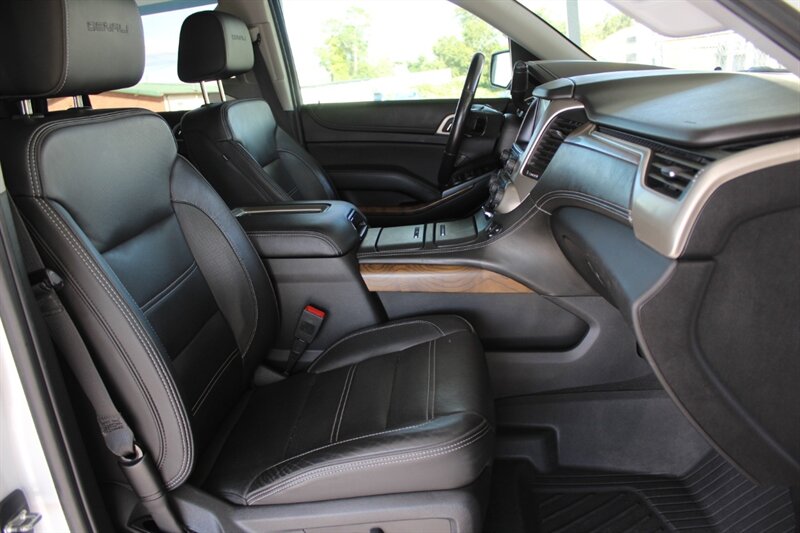 2019 Gmc Yukon Denali photo 28