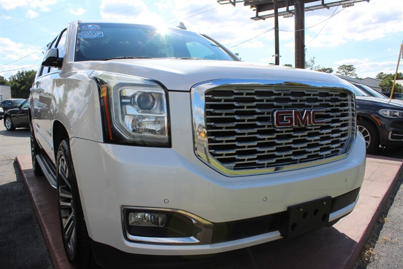 2019 Gmc Yukon Denali photo 4