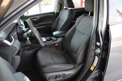 2021 Toyota RAV4 XLE   - Photo 17 - Lexington, SC 29073