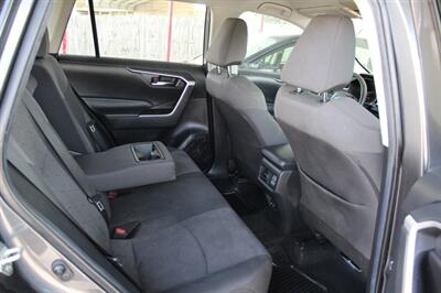 2021 Toyota RAV4 XLE   - Photo 23 - Lexington, SC 29073