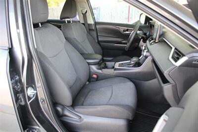 2021 Toyota RAV4 XLE   - Photo 28 - Lexington, SC 29073