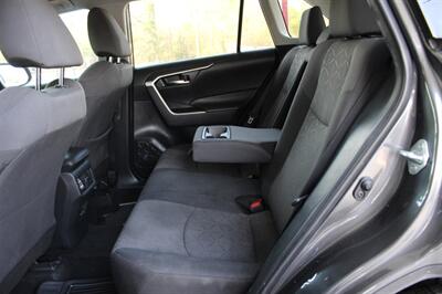 2021 Toyota RAV4 XLE   - Photo 18 - Lexington, SC 29073