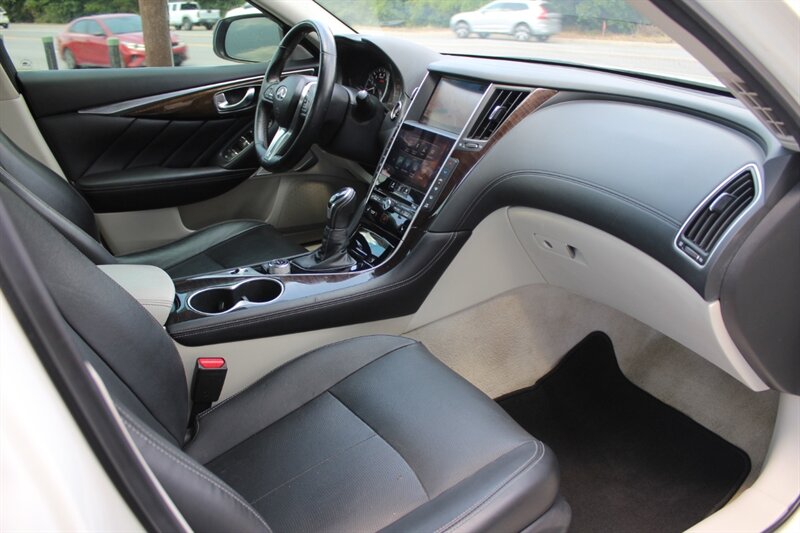 2018 INFINITI Q50 3.0T Luxe - Photo 32 - Lexington, SC 29073