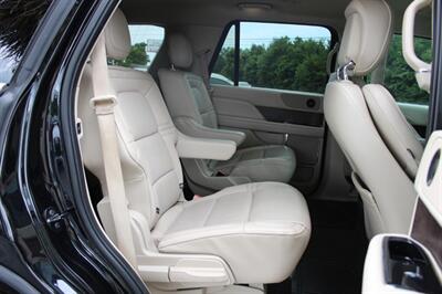 2018 Lincoln Navigator Premiere   - Photo 32 - Lexington, SC 29073