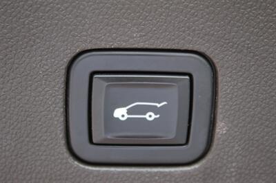 2021 GMC Yukon XL SLT - Photo 24 - Lexington, SC 29073