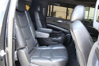 2020 Cadillac Escalade ESV Platinum   - Photo 29 - Lexington, SC 29073