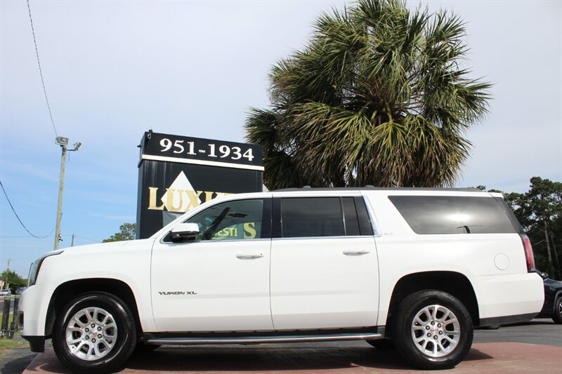 2020 GMC Yukon XL SLT - Photo 5 - Lexington, SC 29073