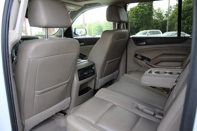 2020 GMC Yukon XL SLT - Photo 21 - Lexington, SC 29073