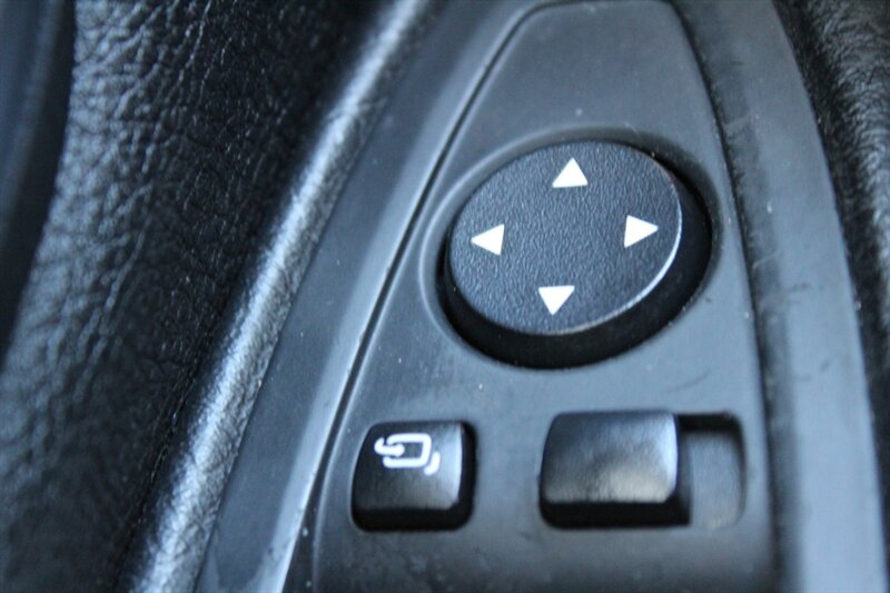 2017 BMW 330i - Photo 30 - Lexington, SC 29073