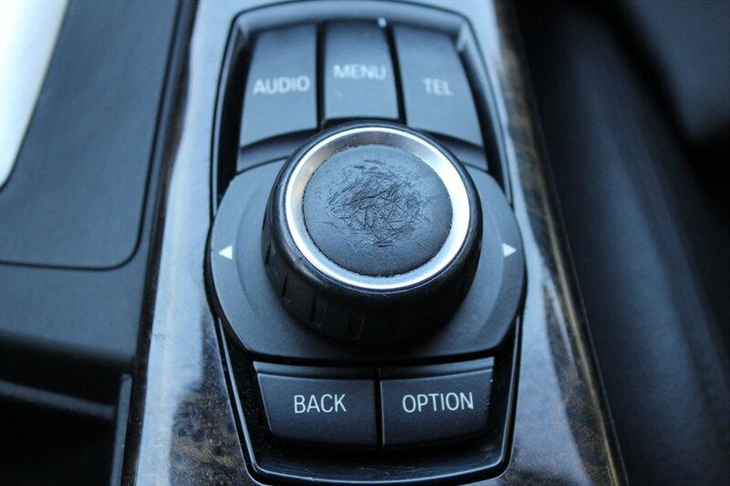 2017 BMW 330i - Photo 31 - Lexington, SC 29073