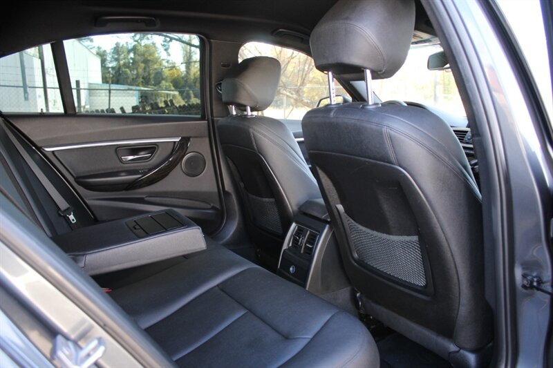 2017 BMW 330i - Photo 20 - Lexington, SC 29073