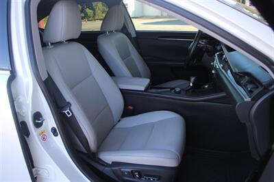 2016 Lexus ES 350   - Photo 29 - Lexington, SC 29073