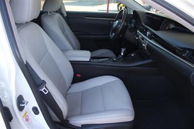 2016 Lexus ES 350   - Photo 32 - Lexington, SC 29073
