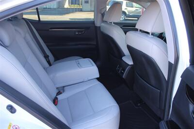 2016 Lexus ES 350   - Photo 24 - Lexington, SC 29073