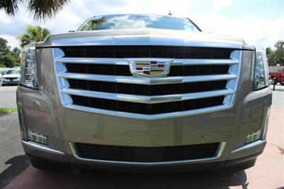 2019 Cadillac Escalade Premium Luxury   - Photo 8 - Lexington, SC 29073