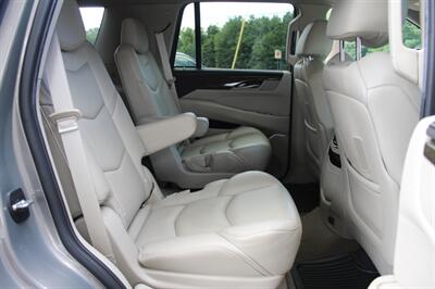 2019 Cadillac Escalade Premium Luxury   - Photo 36 - Lexington, SC 29073