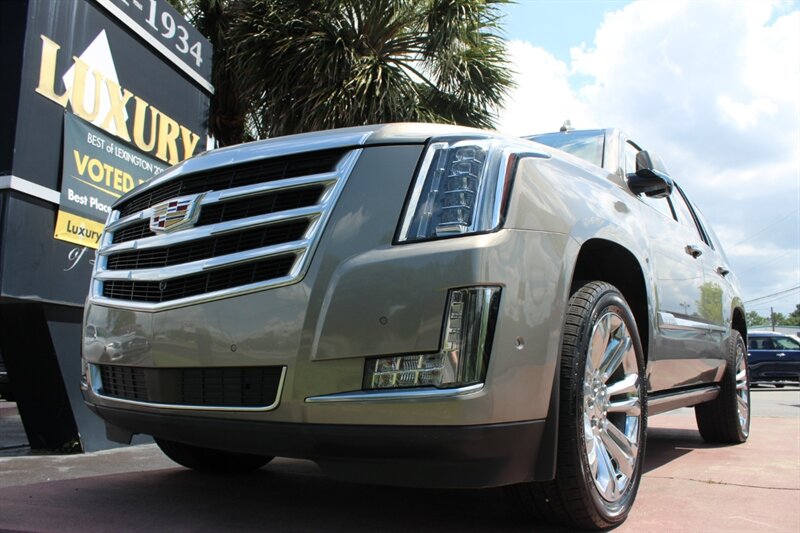 2019 Cadillac Escalade Premium Luxury - Photo 1 - Lexington, SC 29073
